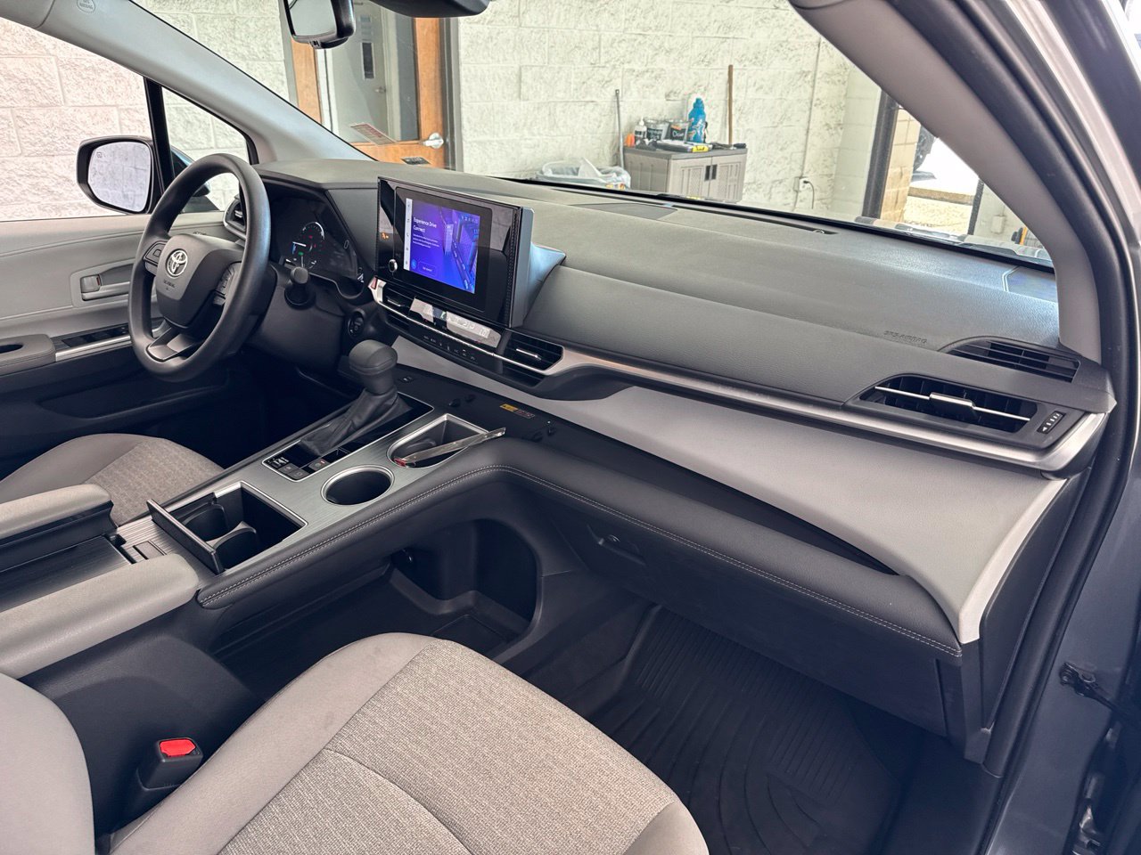 Certified 2026 Toyota Sienna LE AWD/4WD image 52