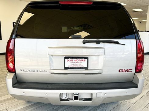 Used 2007 GMC Yukon XL SLE image 8