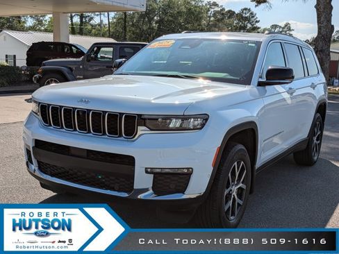 Used 2025 Jeep Grand Cherokee L Limited w/ Luxury Tech Group II AWD/4WD image 2