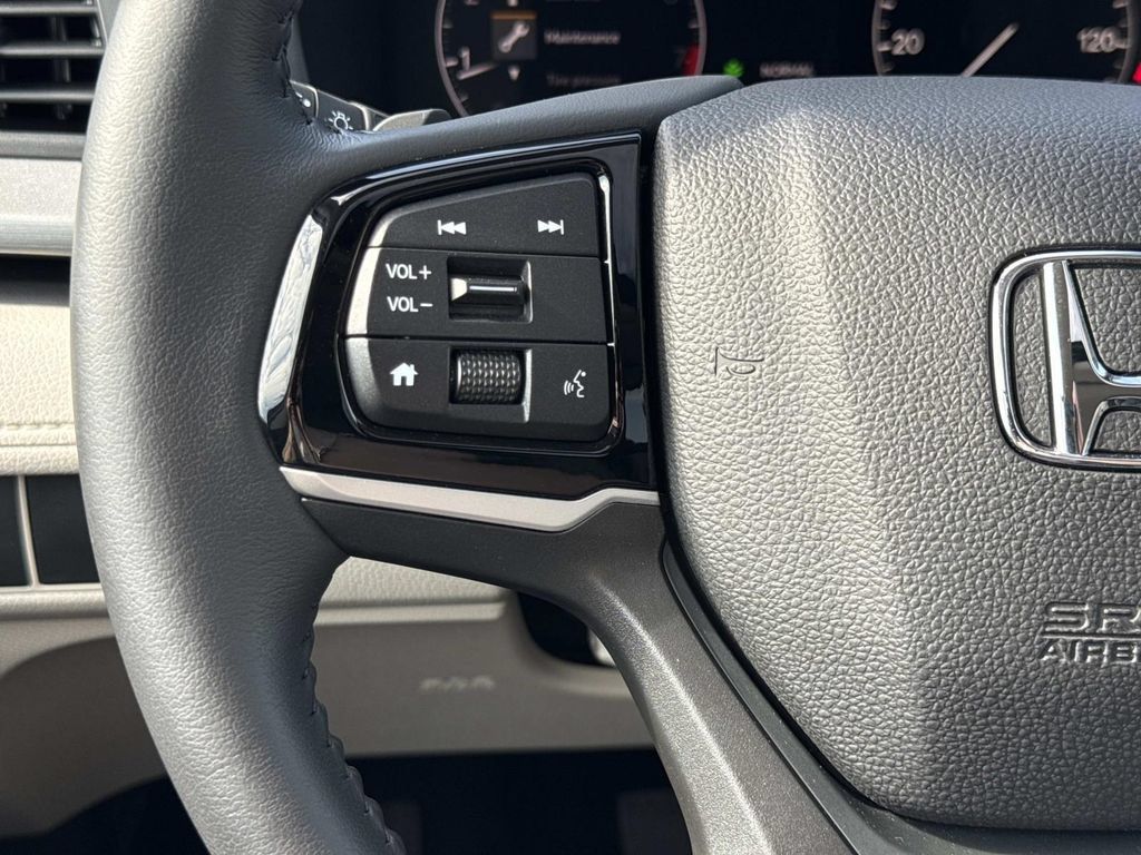Used 2026 Honda Odyssey EX-L image 10
