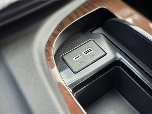 Used 2021 Cadillac Escalade Sport Platinum image 43