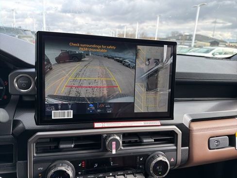 New 2026 Toyota 4Runner Limited image 10