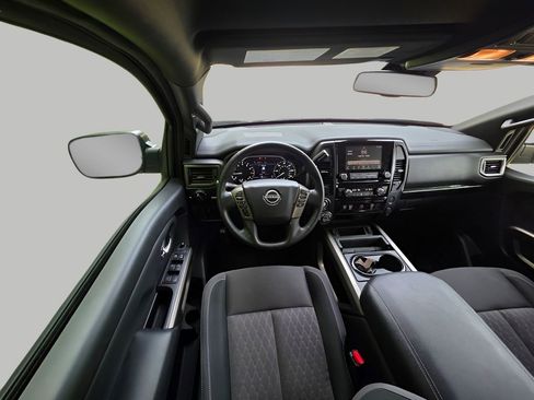 Used 2024 Nissan Titan SV w/ SV Bronze Edition Package AWD/4WD image 11