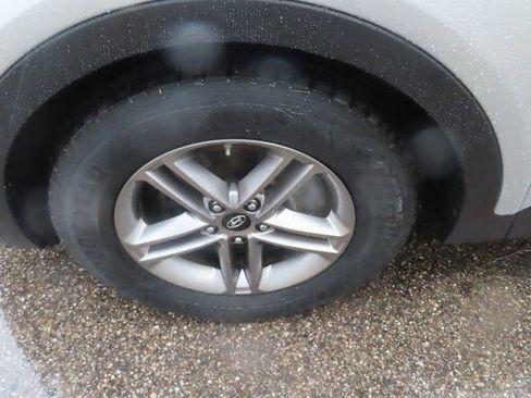 Used 2017 Hyundai Santa Fe Sport image 14