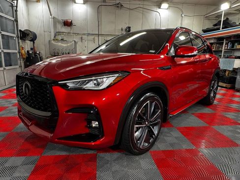 Used 2023 INFINITI QX50 Sport image 3