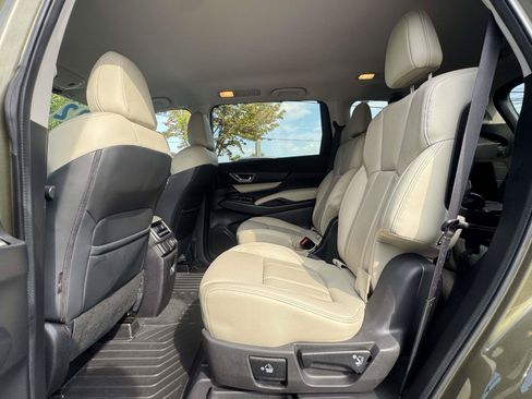 Used 2022 Subaru Ascent Limited w/ Popular Package #4 AWD/4WD image 13