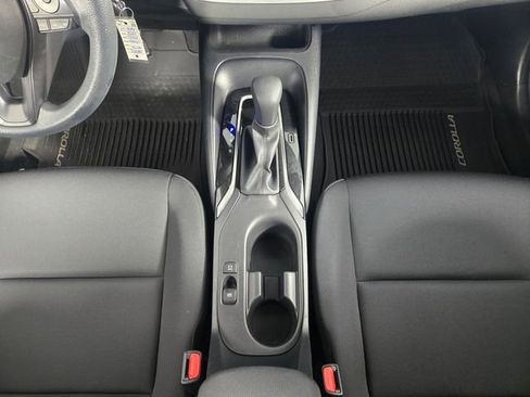 Used 2023 Toyota Corolla LE image 24