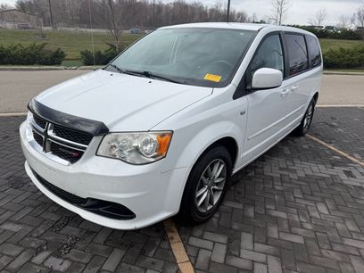 Used 2014 Dodge Grand Caravan SE
