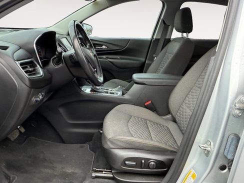 Used 2021 Chevrolet Equinox LT image 11