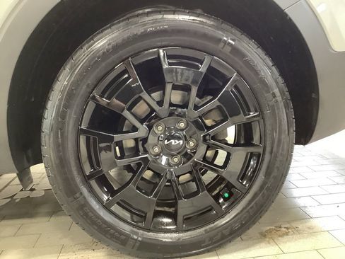 Certified 2022 Kia Telluride EX w/ EX Premium Package image 32