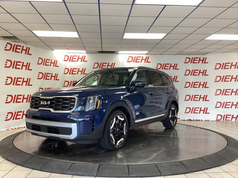 Used 2024 Kia Telluride S w/ S Sunroof Package AWD/4WD image 3