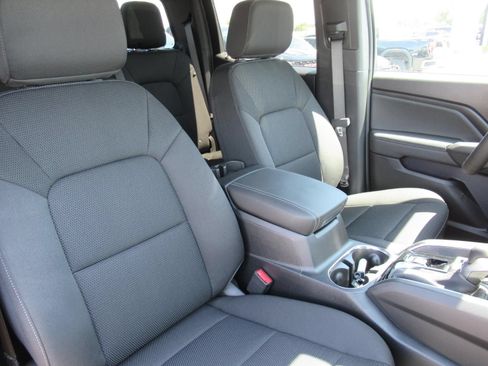 New 2026 GMC Canyon Elevation w/ Convenience Package RWD image 9