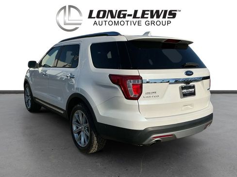 Used 2017 Ford Explorer Limited w/ Equipment Group 301A FWD image 4