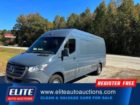 Used 2019 Mercedes-Benz Sprinter 170 image 3