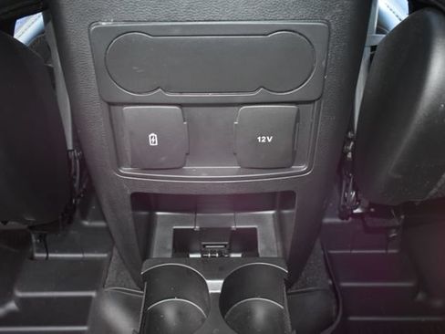 Used 2023 Ford Explorer XLT w/ Equipment Group 202A AWD/4WD image 36