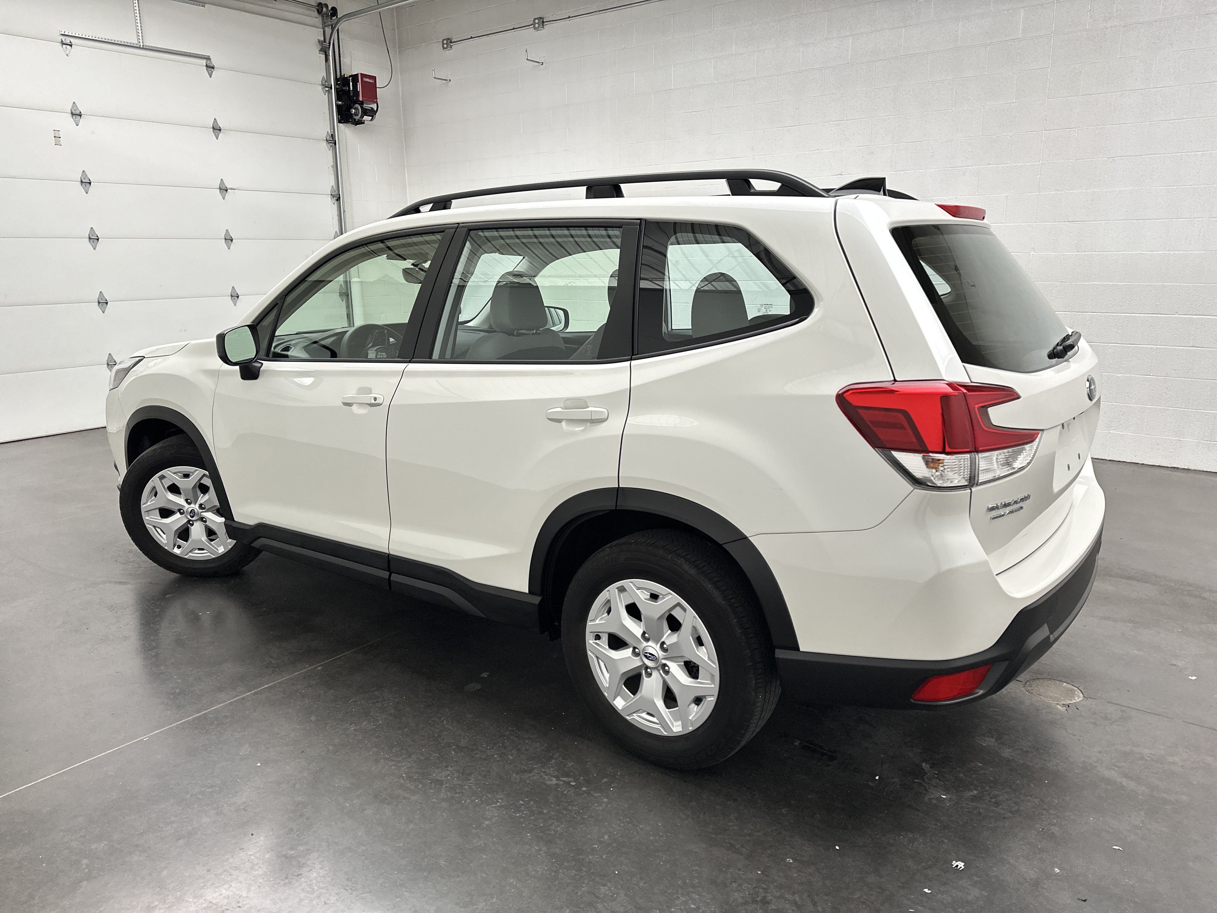 Used 2024 Subaru Forester AWD/4WD image 6