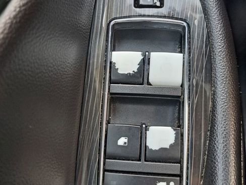 Used 2018 Chevrolet Impala LT image 15