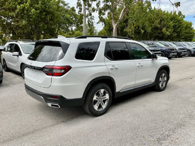 New 2026 Honda Pilot EX-L image 6