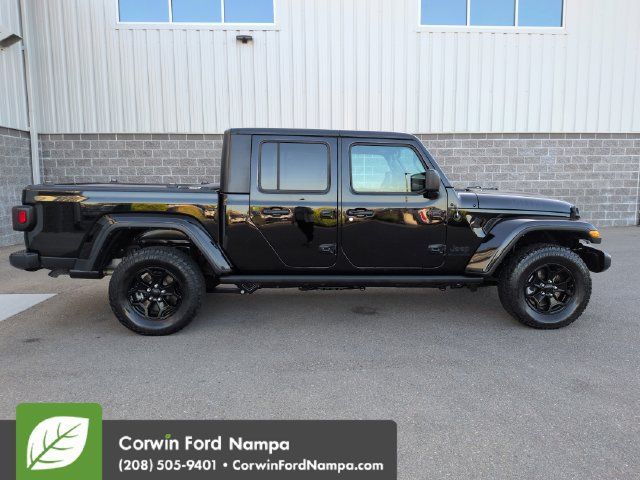 Used 2023 Jeep Gladiator Sport AWD/4WD image 2