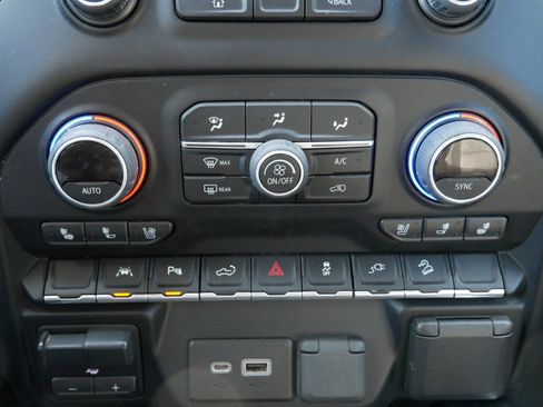 Certified 2022 Chevrolet Silverado 1500 LTZ w/ LTZ Premium Package image 14