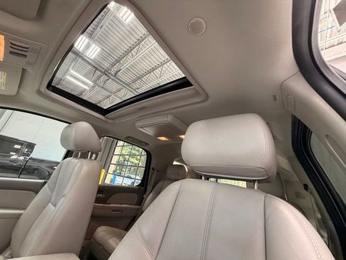 Used 2012 Chevrolet Tahoe LT w/ Luxury Package AWD/4WD image 26