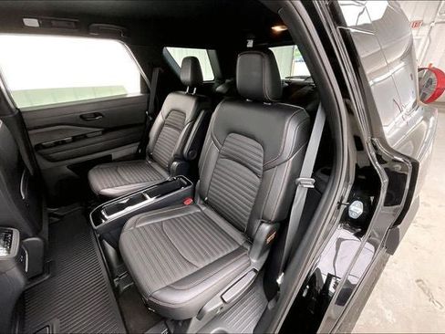Used 2024 Nissan Pathfinder Rock Creek AWD/4WD image 19