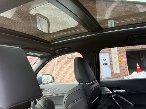 Used 2025 BMW X1 xDrive28i w/ Convenience Package image 17