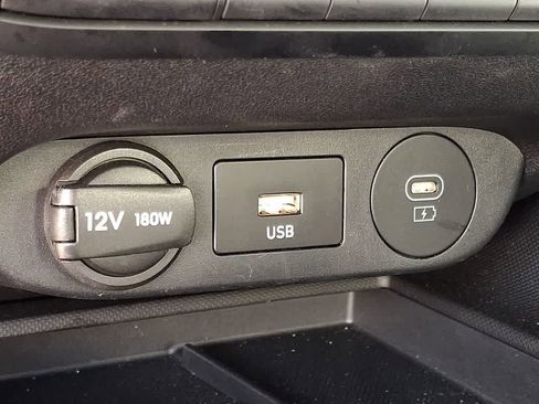Certified 2025 Hyundai Elantra Sport FWD image 24