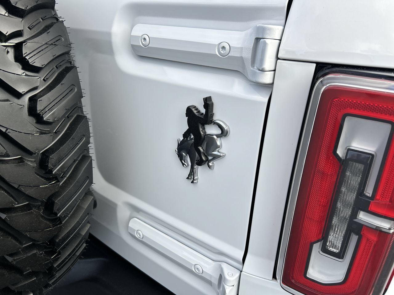 Used 2024 Ford Bronco Outer Banks AWD/4WD image 10