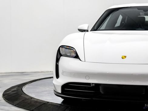 Used 2023 Porsche Taycan 4S AWD/4WD image 28