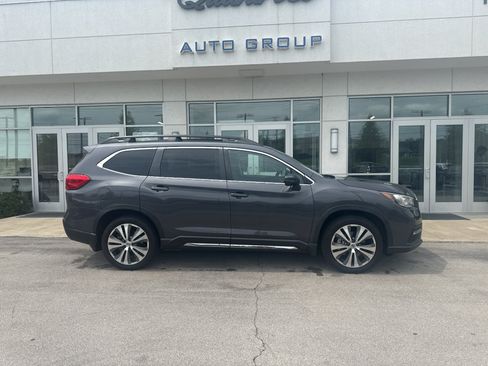 Used 2020 Subaru Ascent Limited w/ Technology Package AWD/4WD image 2