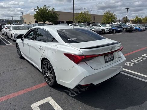 Used 2019 Toyota Avalon Touring w/ Carpet Mat Package image 2