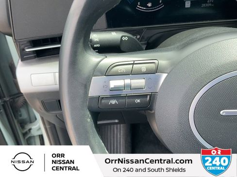 Used 2025 Hyundai Kona SEL AWD/4WD image 19