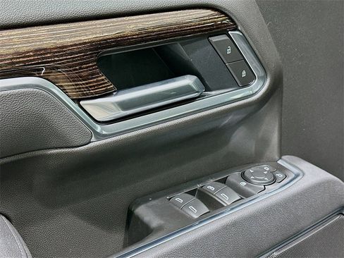 New 2026 GMC Sierra 3500 SLE w/ Preferred Package image 18