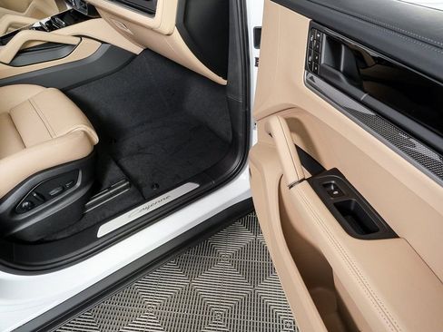 New 2026 Porsche Cayenne AWD image 27