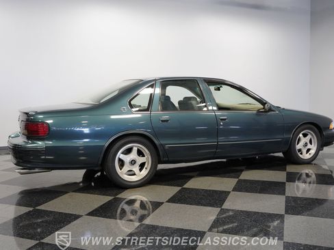 Used 1995 Chevrolet Impala SS image 13