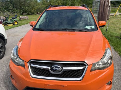 Used 2015 Subaru Crosstrek 2.0i Premium AWD/4WD image 2