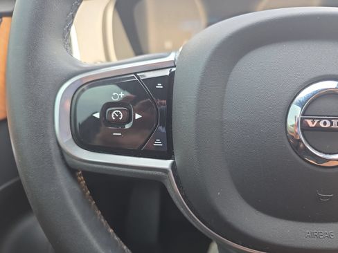 Used 2023 Volvo XC90 B6 Plus w/ Protection Package Premier AWD/4WD image 17