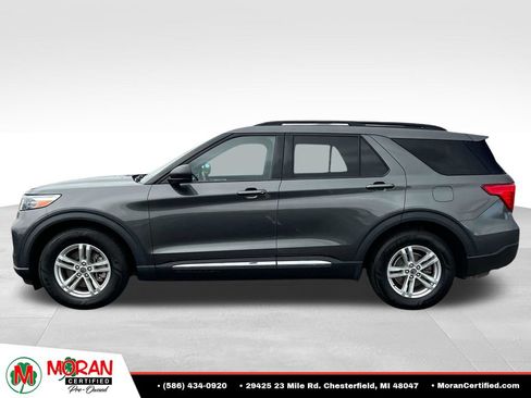 Used 2020 Ford Explorer XLT RWD image 2