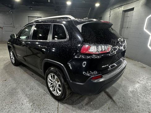 Used 2019 Jeep Cherokee Latitude Plus AWD/4WD image 4