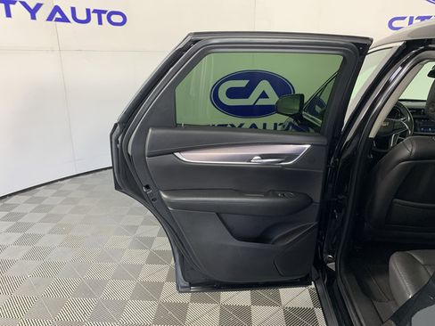 Used 2019 Cadillac XT5 Premium Luxury FWD image 30