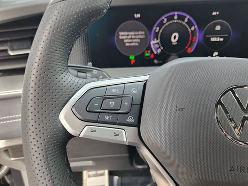 New 2026 Volkswagen Tiguan SE R-Line AWD/4WD image 17