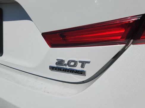 Used 2020 Honda Accord Touring image 13