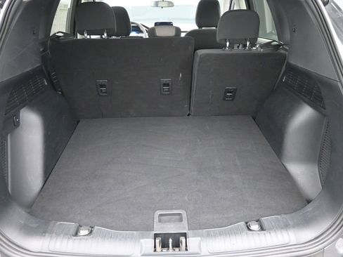 Used 2021 Ford Escape SE FWD image 11