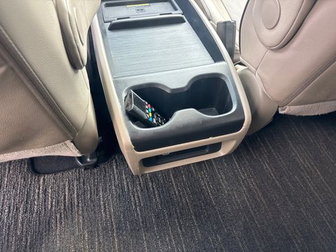 Used 2022 Honda Odyssey Elite image 34