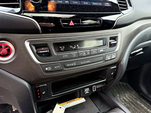 Used 2022 Honda Passport TrailSport image 18