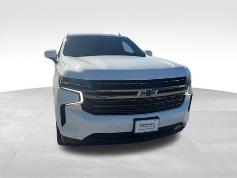 Used 2022 Chevrolet Suburban RST w/ Luxury Package AWD/4WD image 3