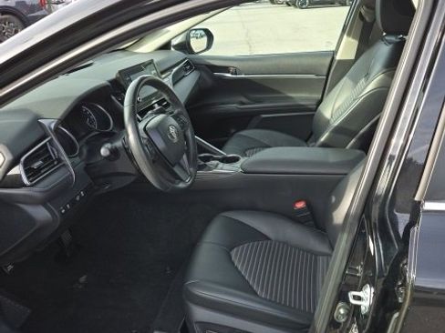Used 2024 Toyota Camry SE image 8