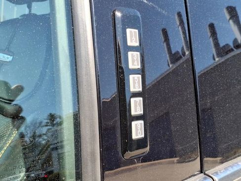 Used 2022 Ford F150 Platinum w/ Equipment Group 701A High AWD/4WD image 11