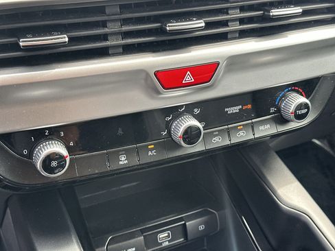 Certified 2021 Kia Telluride LX FWD image 16